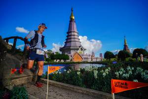 BIB: 334
                            <button type="button" onclick="openModal(19235799)" class="btn btn-primary btn-sm float-right btn-popup" data-toggle="modal" data-target=".modal-high-quality">
                        <i class="fas fa-shopping-cart"></i> Add to Cart
                    </button>
                                            <button type="button" onclick="isThisMe(19235799, true)" class="btn btn-success btn-sm float-right btn-popup btn-isme hidden" data-toggle="tooltip" data-placement="bottom" title="นี่คือรูปของคุณใช่ไหม คลิกที่นี่เพื่อเอาเข้าอัลบั้ม">
                        <i class="fas fa-plus"></i> Add to album
                    </button>
                    <button type="button" onclick="isThisMe(19235799, false)" class="btn btn-warning btn-sm float-right btn-popup btn-isnotme hidden">
                        <i class="fas fa-ban"></i> Remove from album
                    </button>